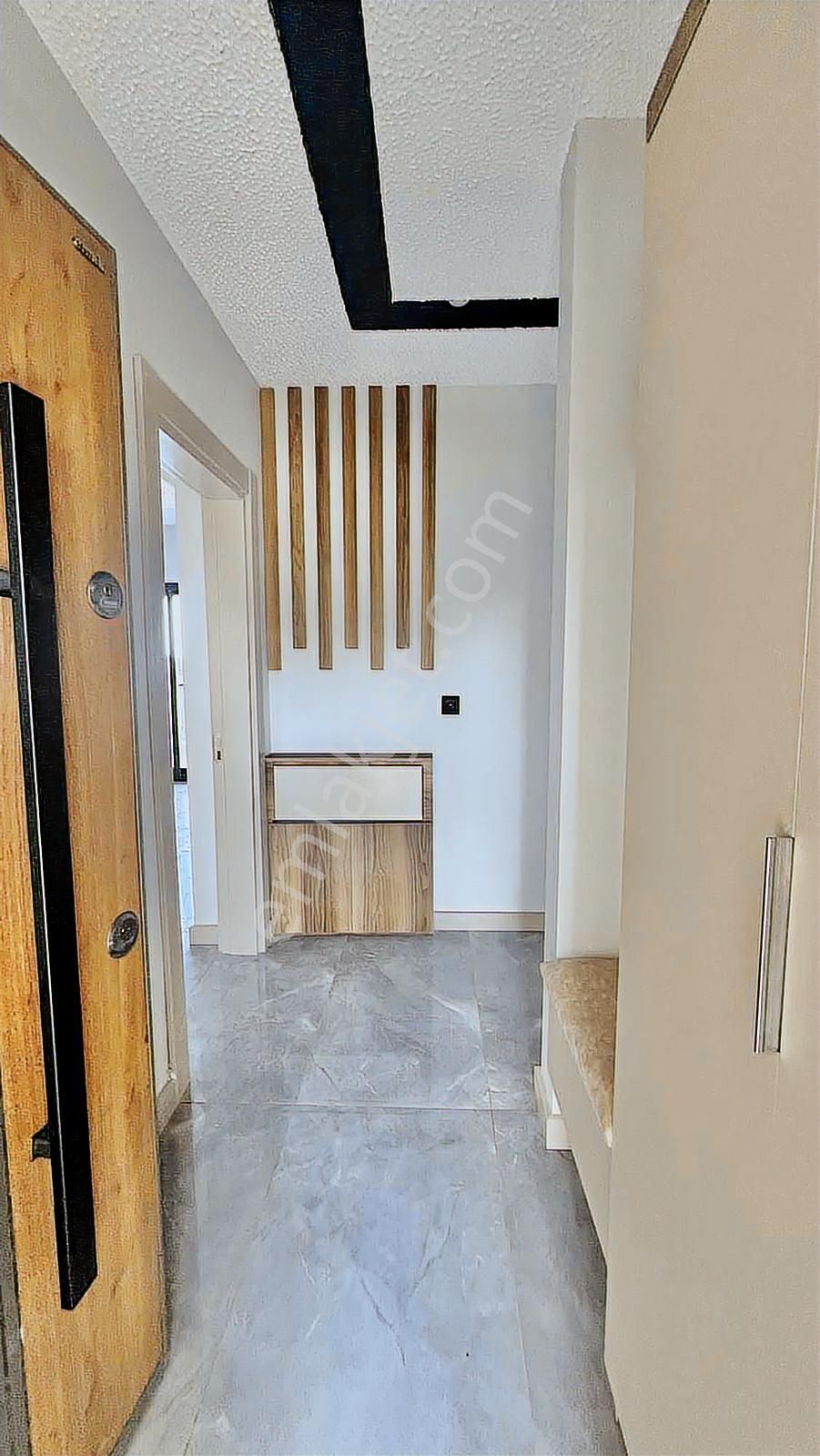 Kuşadası Ege Mah. Lüks 2+1 Sıfır Ara Kat - Görsel 13