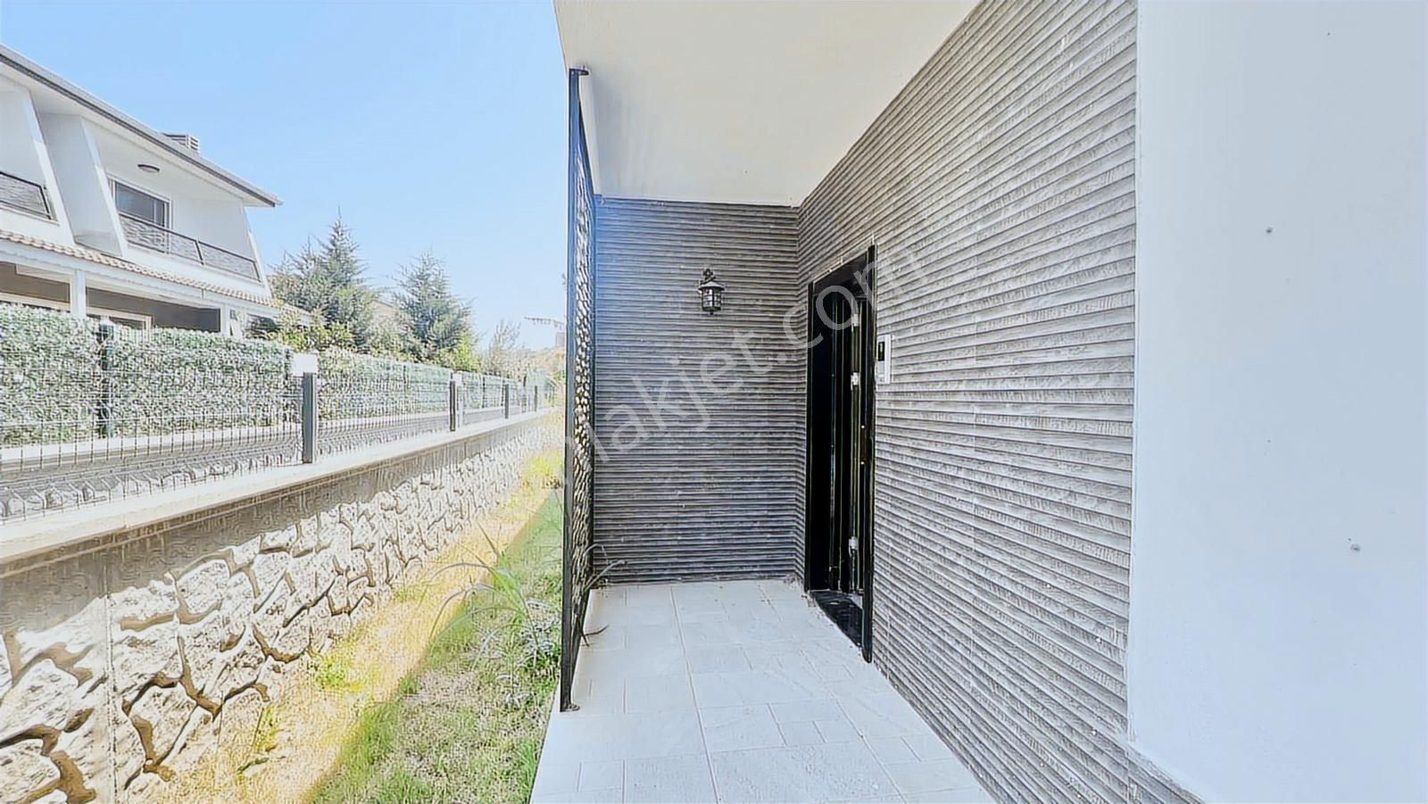 400 M2 Arsa Da Geniş 4+1 Villa Popüler Lokasyon - Görsel 10