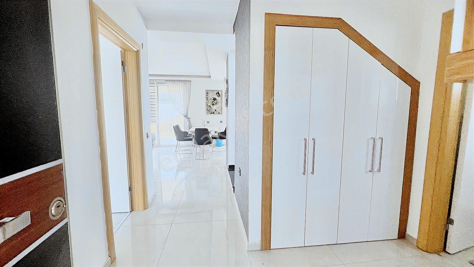 400 M2 Arsa Da Geniş 4+1 Villa Popüler Lokasyon - Görsel 2