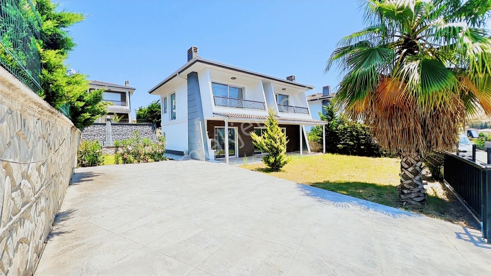 400 M2 Arsa Da Geniş 4+1 Villa Popüler Lokasyon - Görsel 8