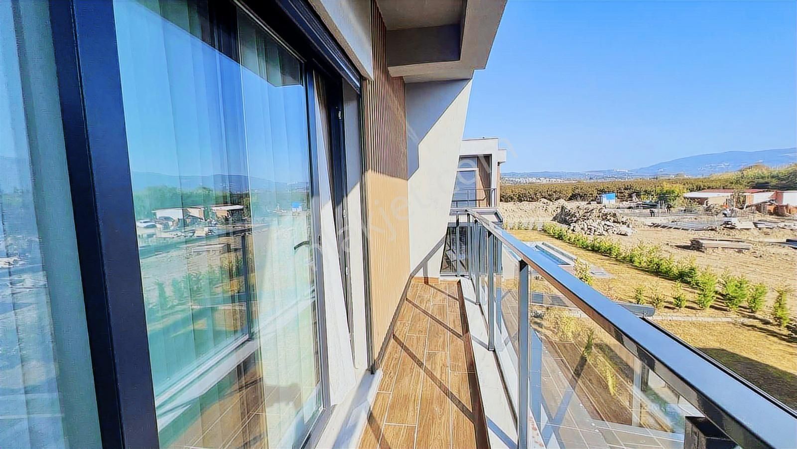 Plaja 600 Metre Lüks Müstakil Sıfır Villa 3+1 - Görsel 21