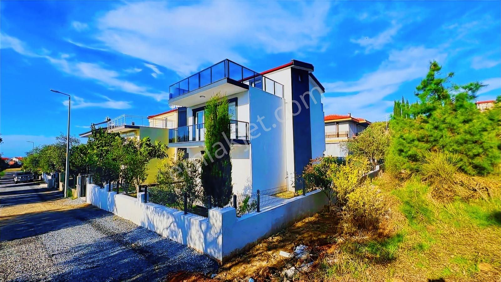 Tek Villa Bağımsız 350 M2 4+1 Triplex - Görsel 3