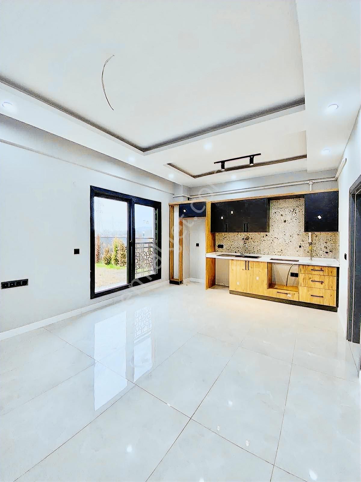 Kuşadası'nda Özel Bahçeli Sıfır Lüks 2+1 Daire - Görsel 12