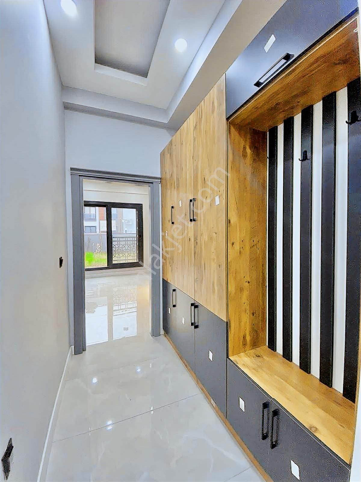 Kuşadası'nda Özel Bahçeli Sıfır Lüks 2+1 Daire - Görsel 10