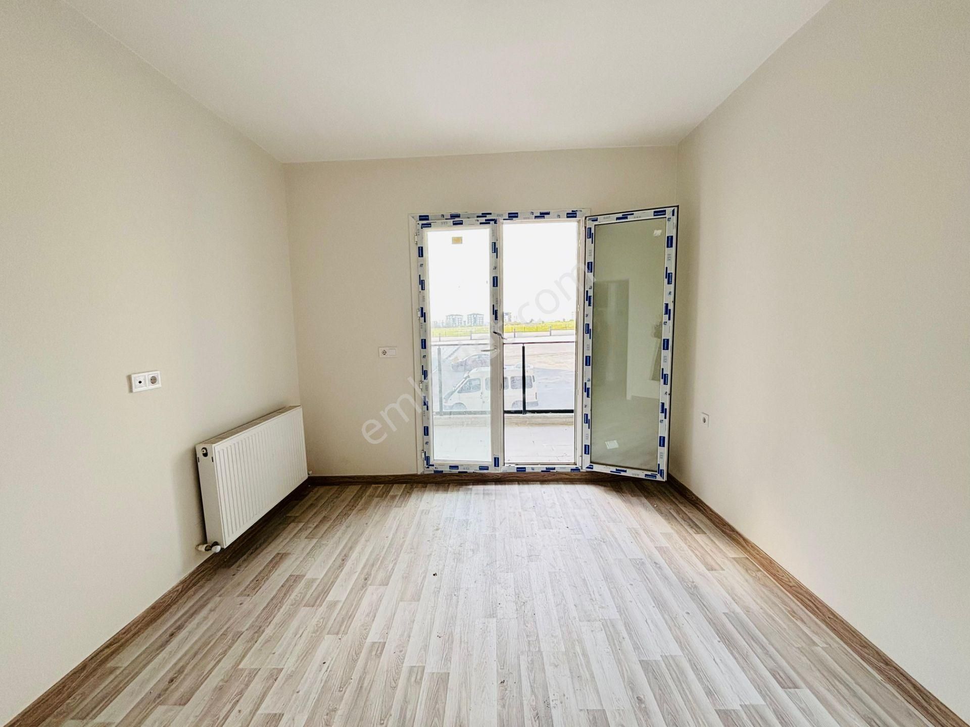 Güven'den Site İçerisinde 7/24 Güvenlikli Havuzlu Kiralık 1+1 Ev - Görsel 8