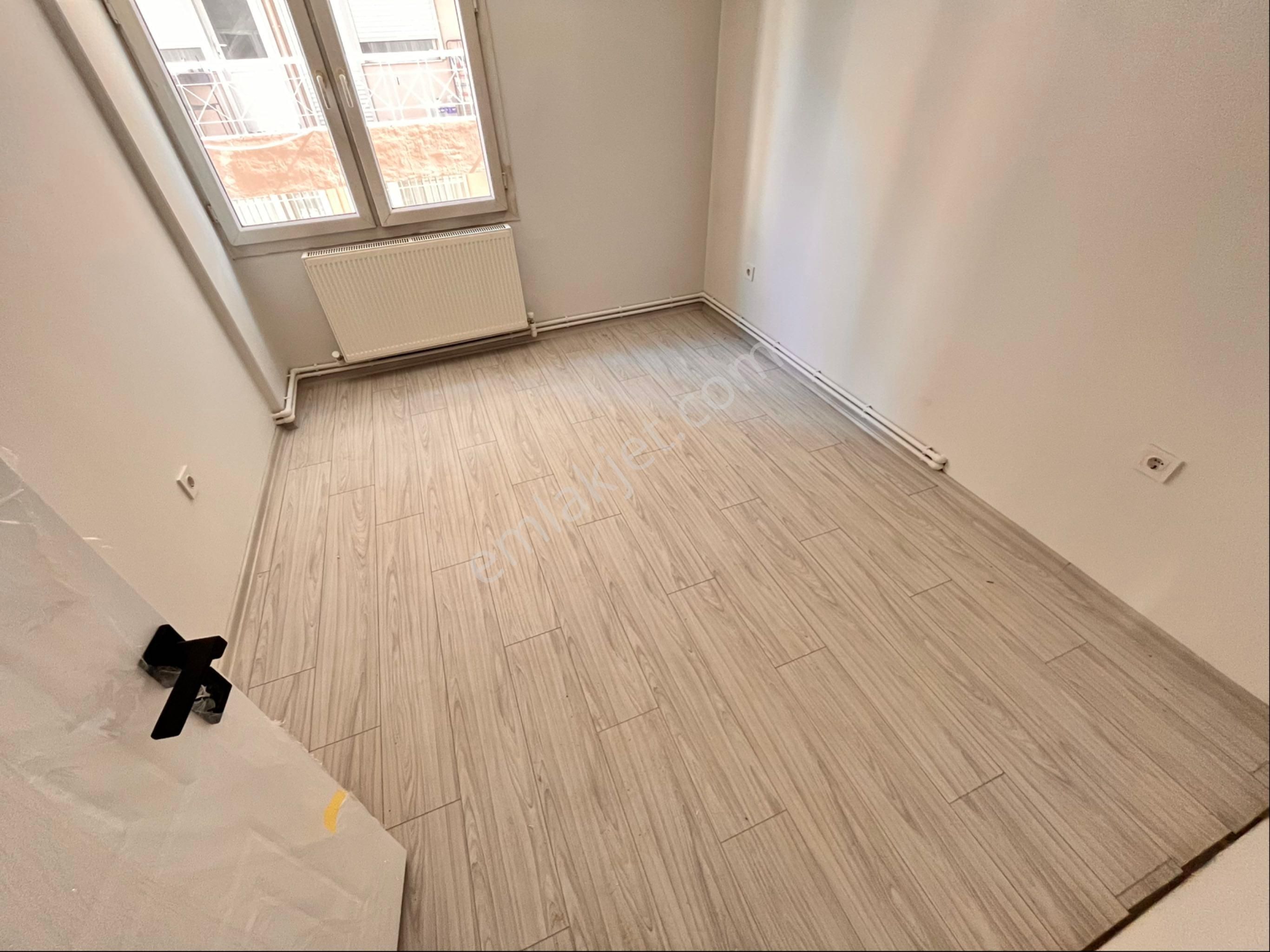 İnönü Cadde Üzerinde Otoparklı Asansörlü Arakat Full Bakımlı Köşe Daire - Görsel 17