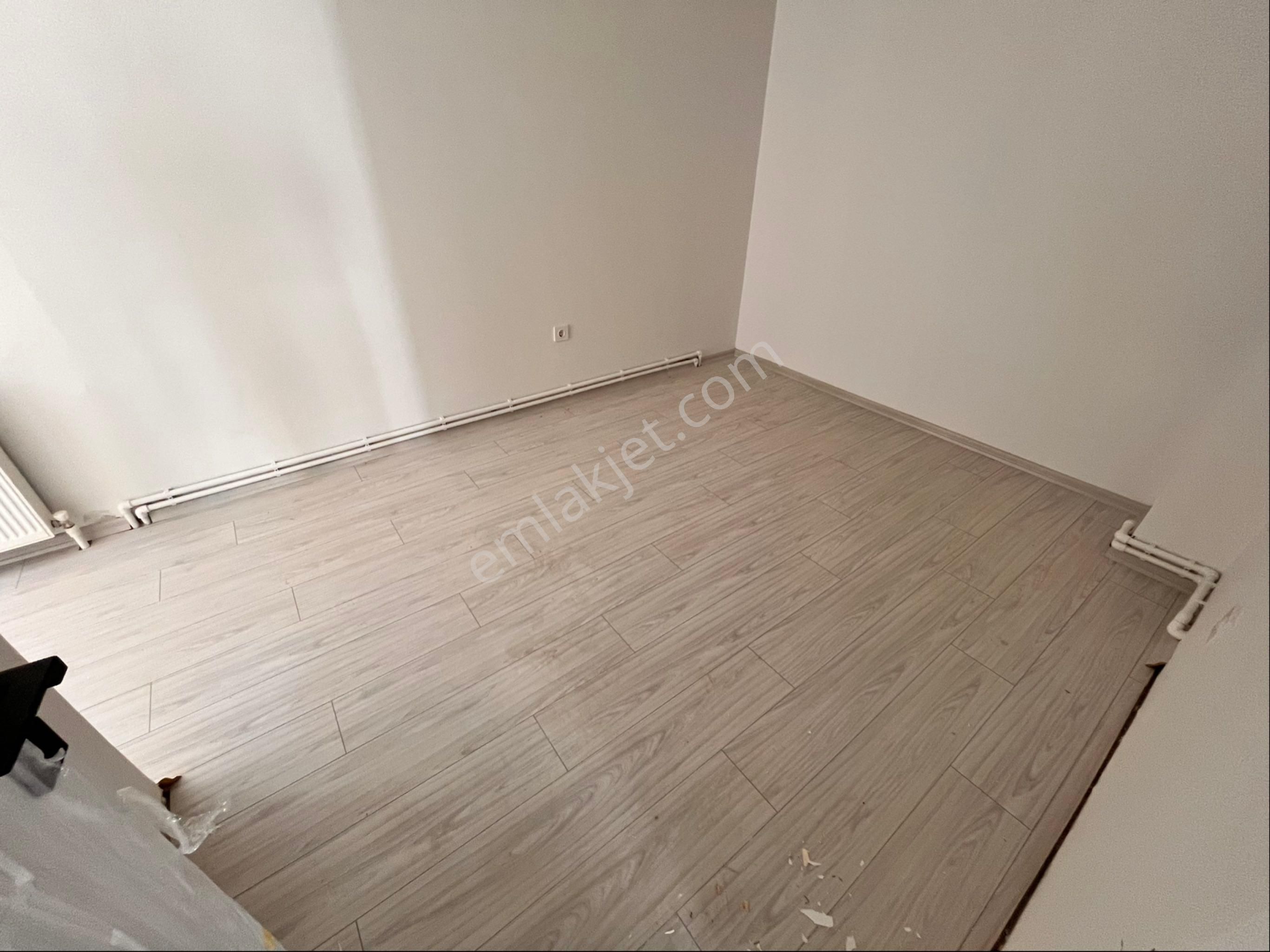 İnönü Cadde Üzerinde Otoparklı Asansörlü Arakat Full Bakımlı Köşe Daire - Görsel 14