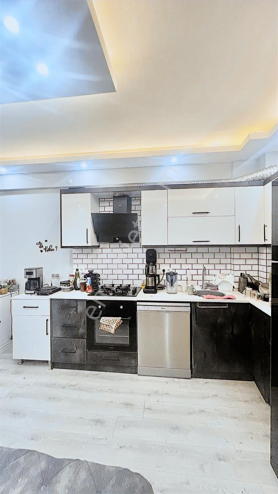 Davutlar Ana Caddede Full Eşyalı Geniş 2+1 - Görsel 22