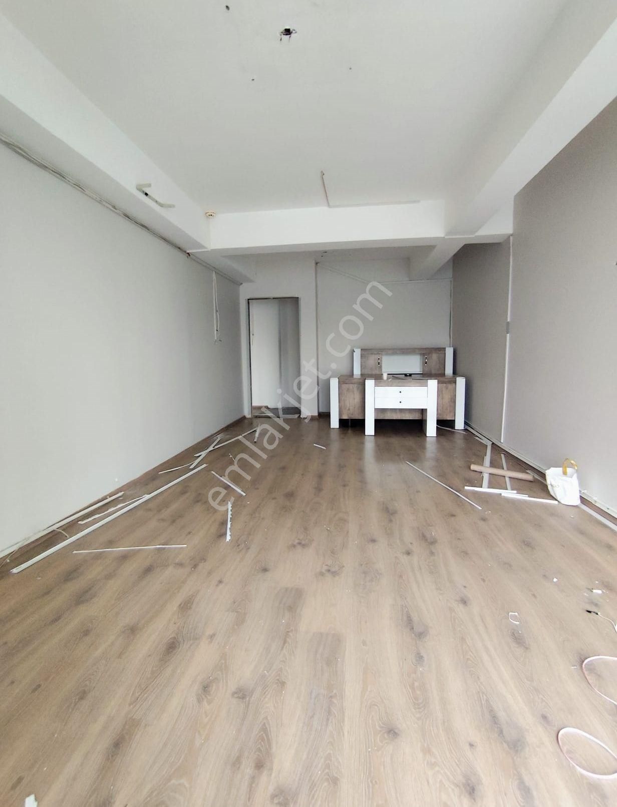 Mertcan Dan E5' Paralel 450m2 Kullanıma Hazır Kiralık İş Yeri - Görsel 17
