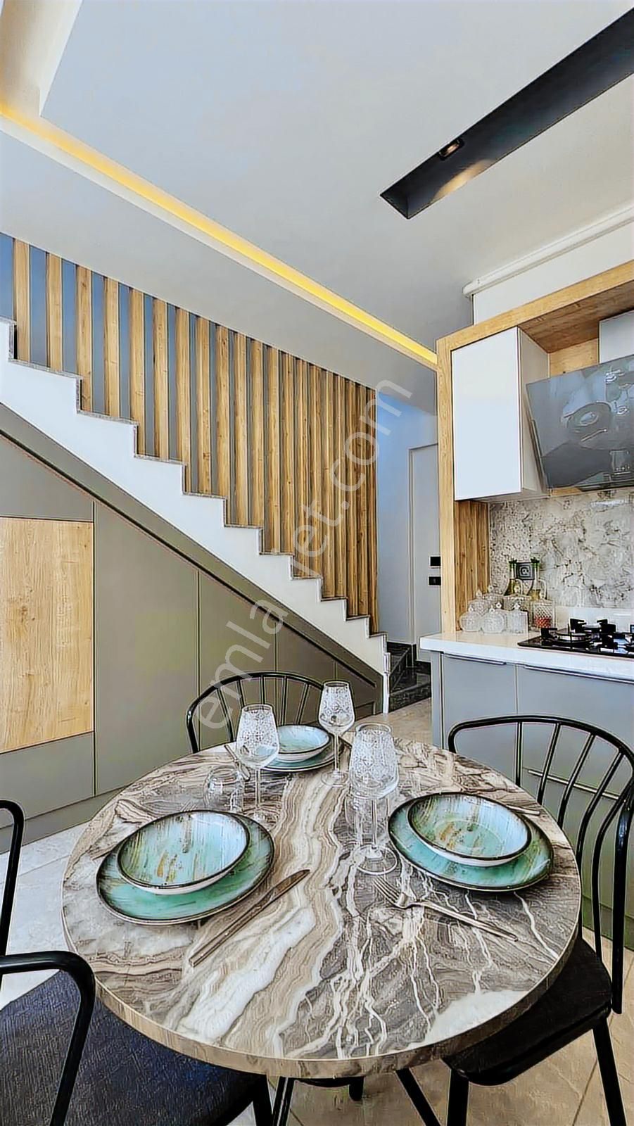 Konsept Sitede Loft 1+1 2 Katlı Özel Bahçeli