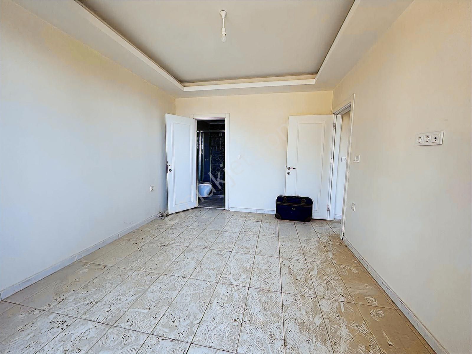 Full Deniz Ve Şehir Manzaralı 120 M2 2+1 Site İçi Fırsat Daire - Görsel 16