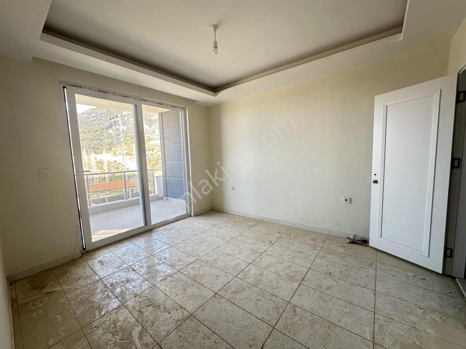 Full Deniz Ve Şehir Manzaralı 120 M2 2+1 Site İçi Fırsat Daire - Görsel 13