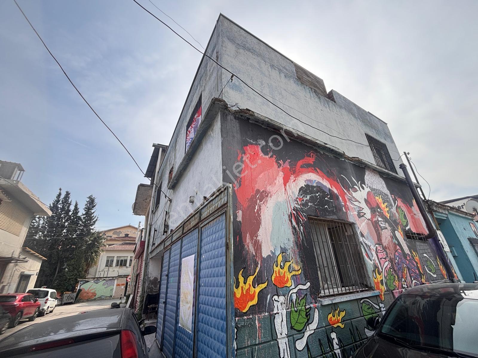 İzmir Konak Umurbeyde Satılık Arsa Değerinde Kargir Ev - Görsel 7