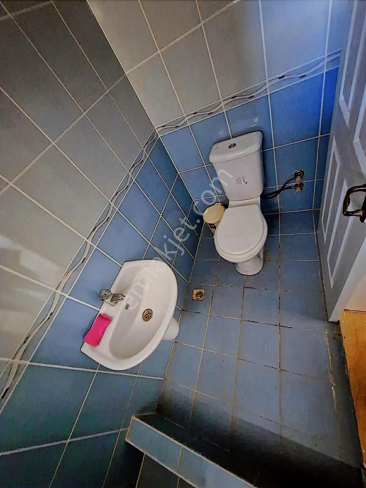 Yurt Mahallesinde Satılık 3+1 K.mutfak Han Gibi Geniş Daire - Görsel 19