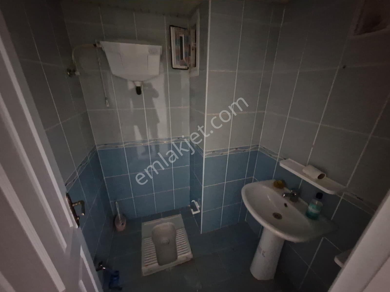 Yurt Mahallesinde Satılık 3+1 K.mutfak Han Gibi Geniş Daire - Görsel 13