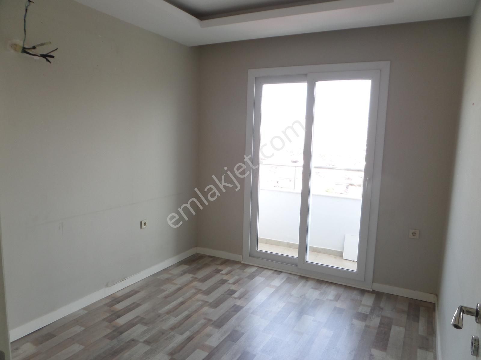 100.yılda,kriminale Yakın,7.kat,doğalgazlı Kiralık Daire - Görsel 3