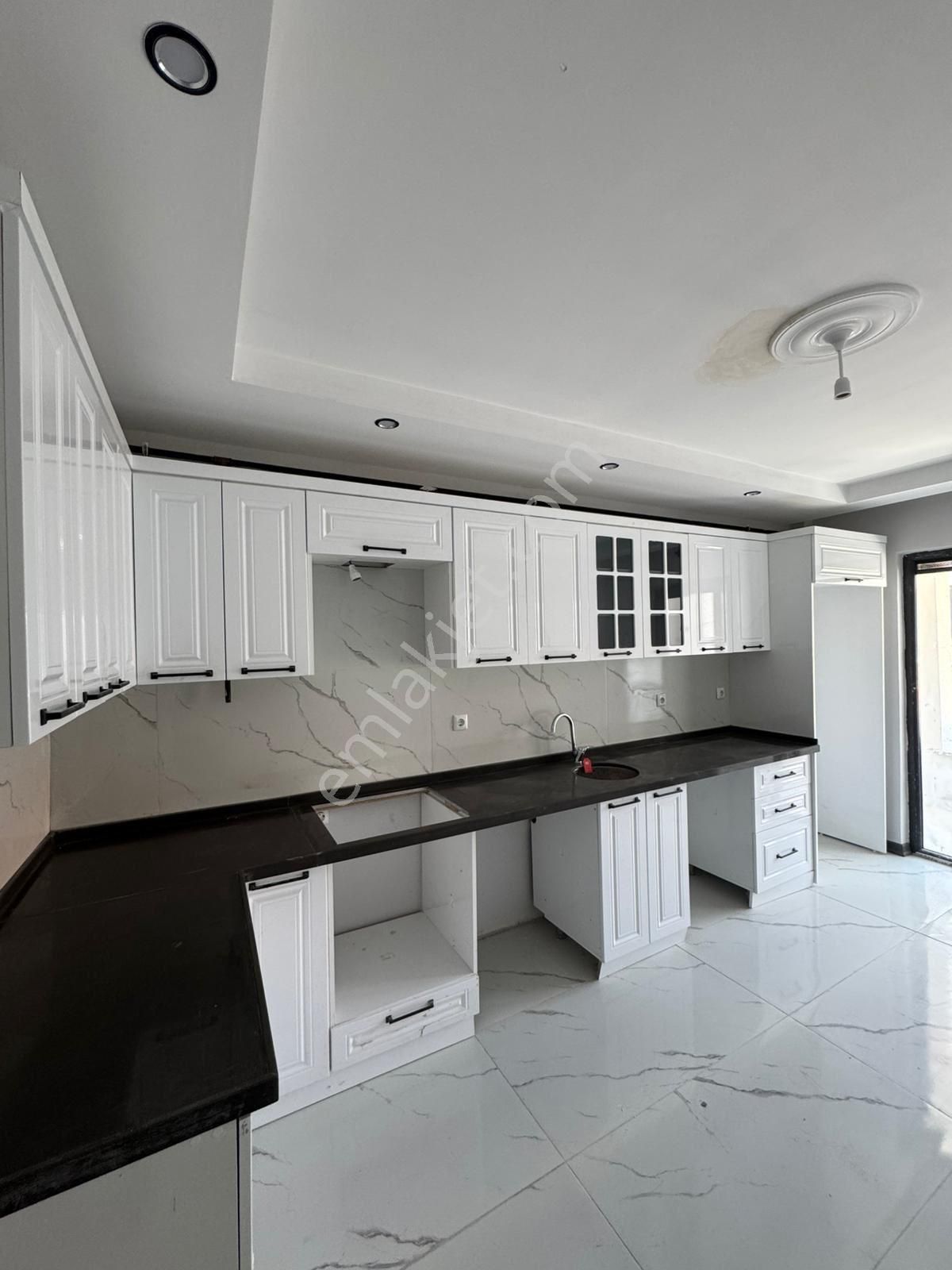 Özgür Gayrimenkul & İnşaattan Gündoğdu Mh. Evebeyn Banyolu 2+1