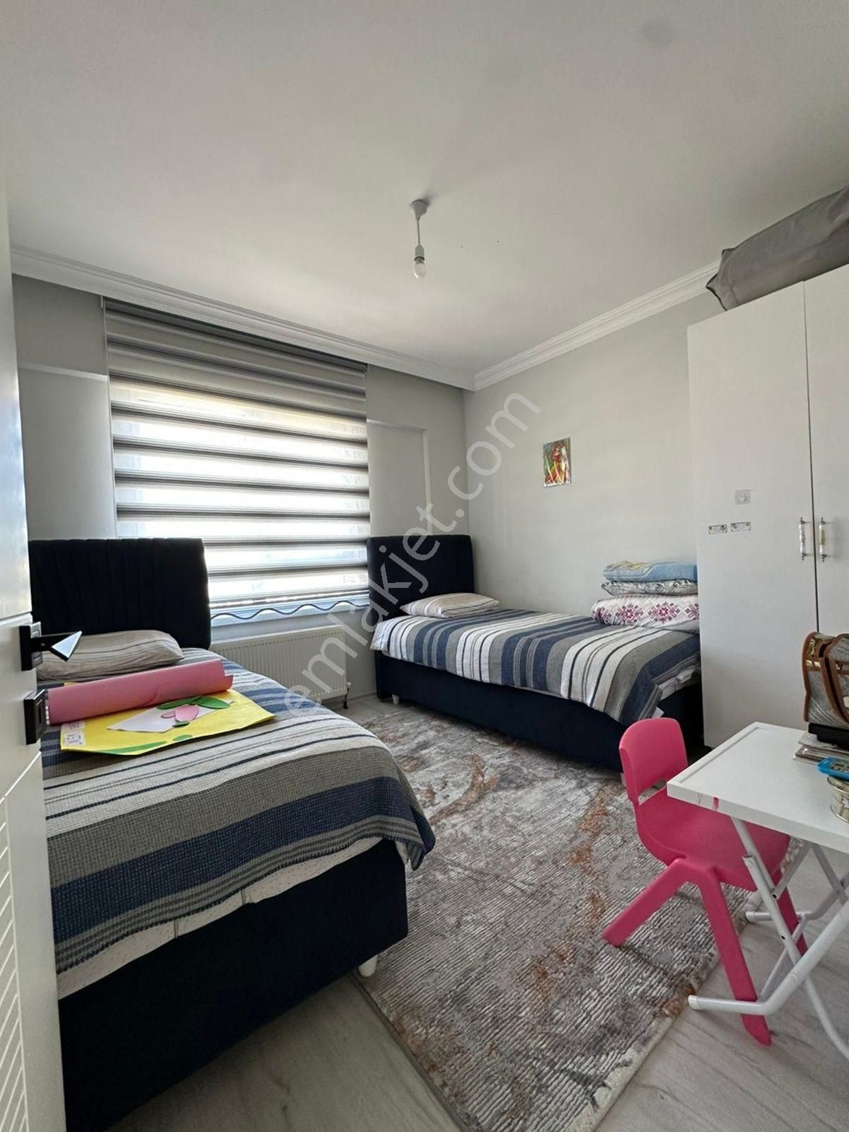 Başpınar'da Cadde Üzr. Full Yapılı Teras Balkonlu 3+1 Satılık !! - Görsel 16