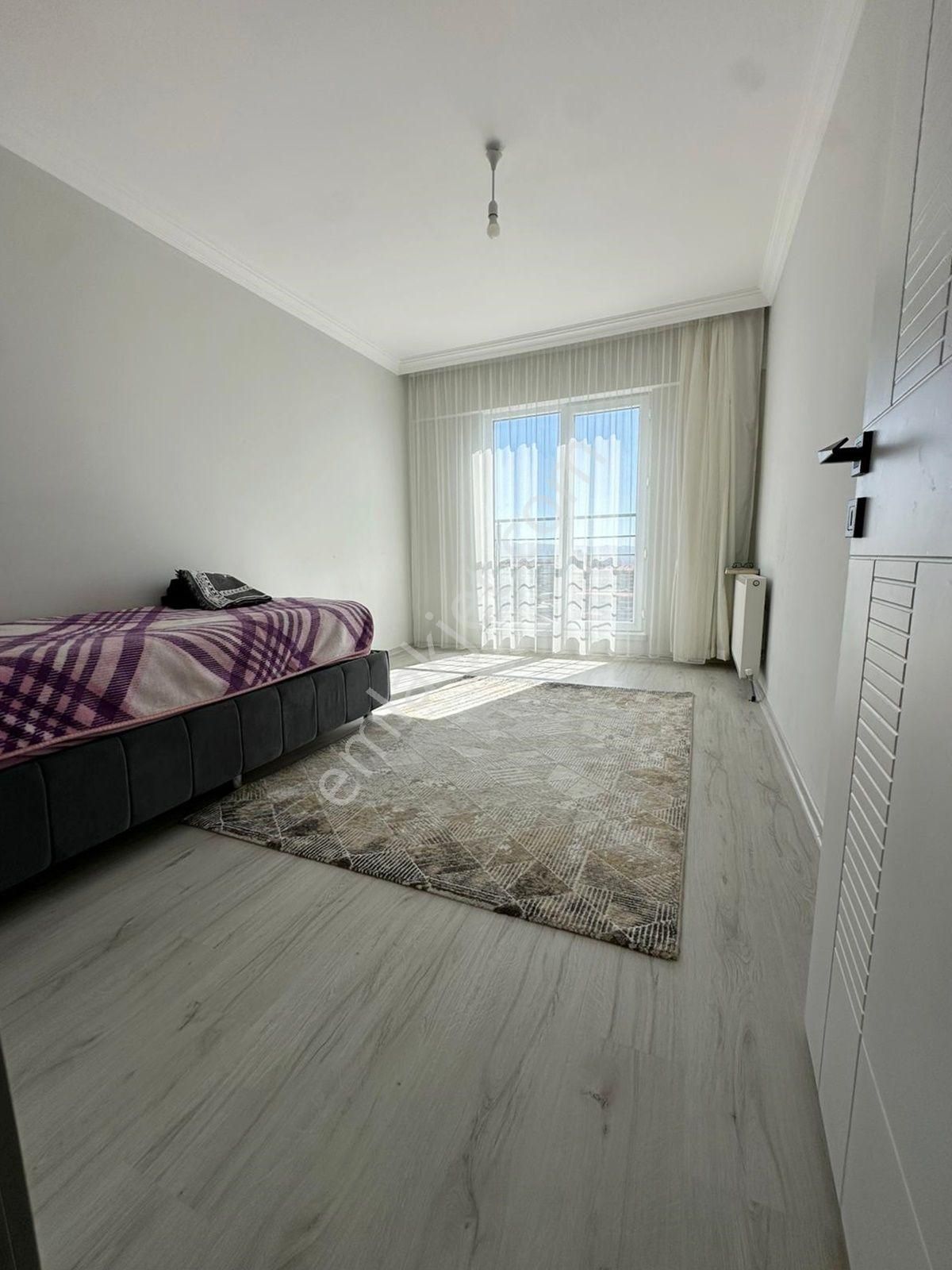 Başpınar'da Cadde Üzr. Full Yapılı Teras Balkonlu 3+1 Satılık !! - Görsel 18