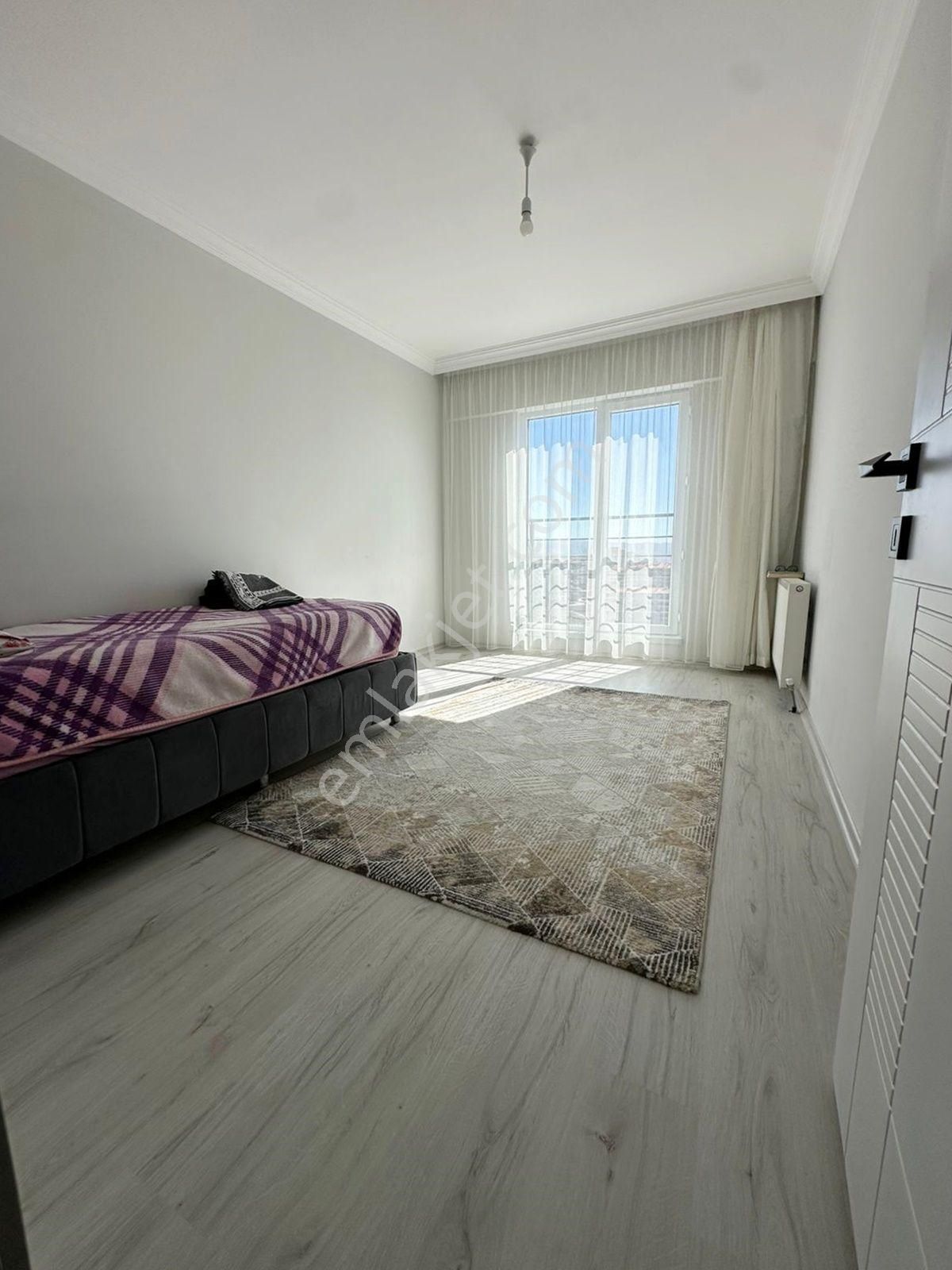 Başpınar'da Cadde Üzr. Full Yapılı Teras Balkonlu 3+1 Satılık !! - Görsel 17