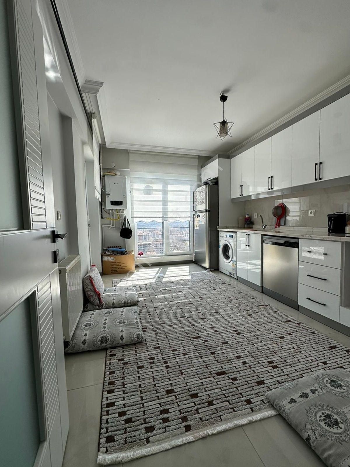 Başpınar'da Cadde Üzr. Full Yapılı Teras Balkonlu 3+1 Satılık !! - Görsel 4