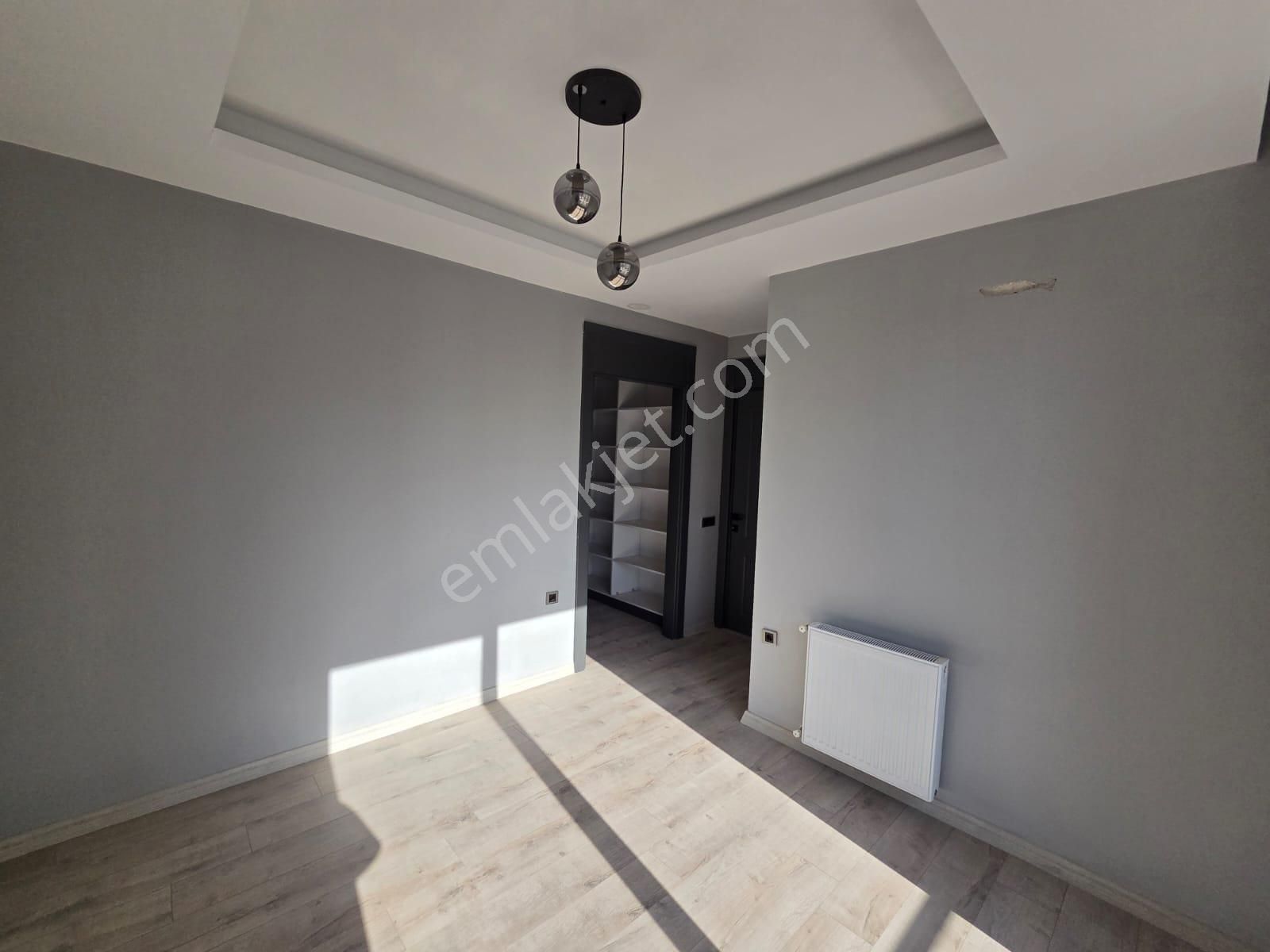 Karınca'dan Tece'de 3 Cepheli Havuzlu Giyinme Odalı 2+1 Satılık - Görsel 7