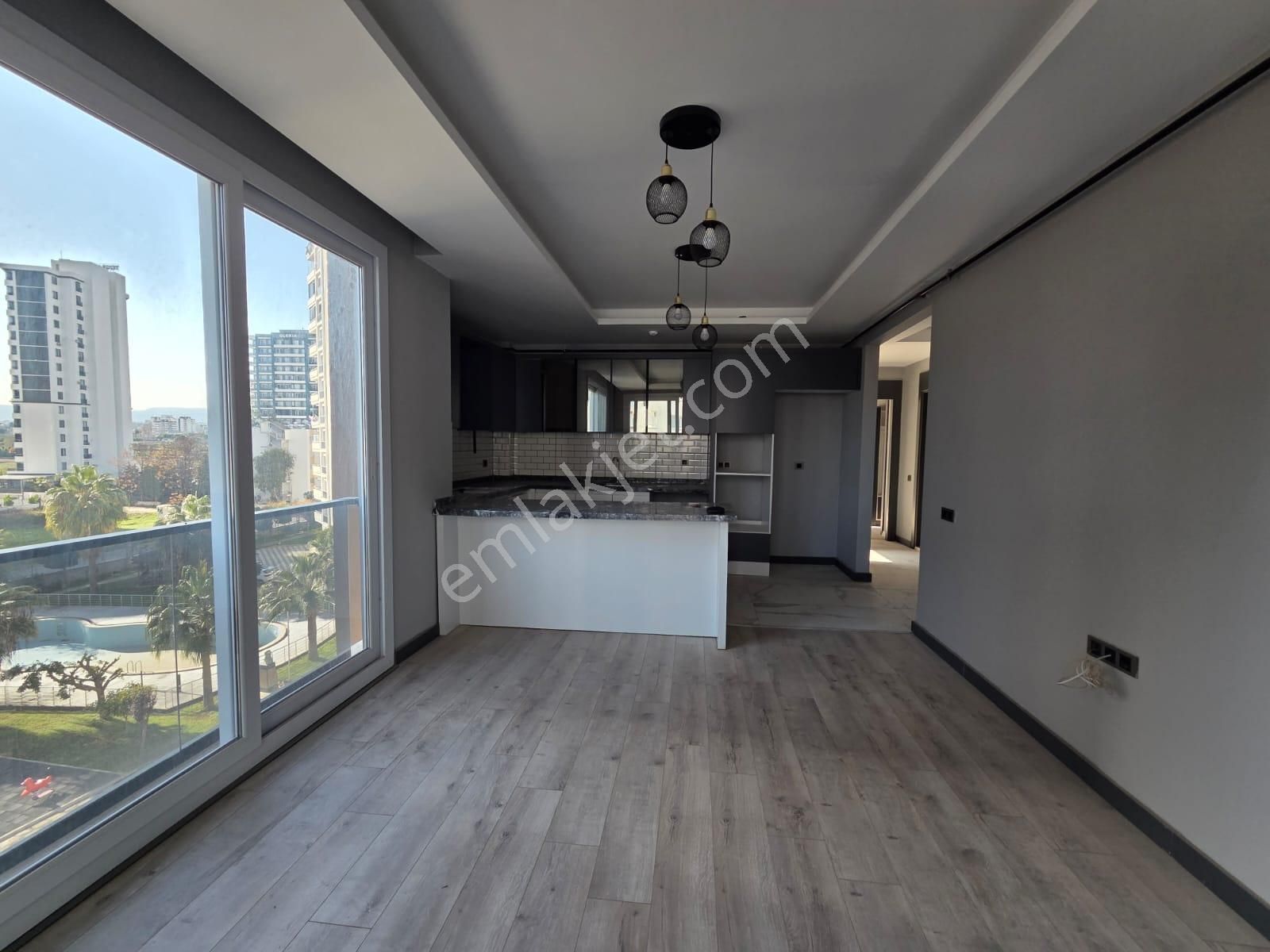 Karınca'dan Tece'de 3 Cepheli Havuzlu Giyinme Odalı 2+1 Satılık - Görsel 4