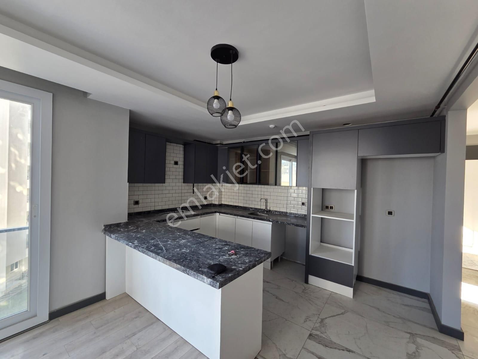 Karınca'dan Tece'de 3 Cepheli Havuzlu Giyinme Odalı 2+1 Satılık - Görsel 2