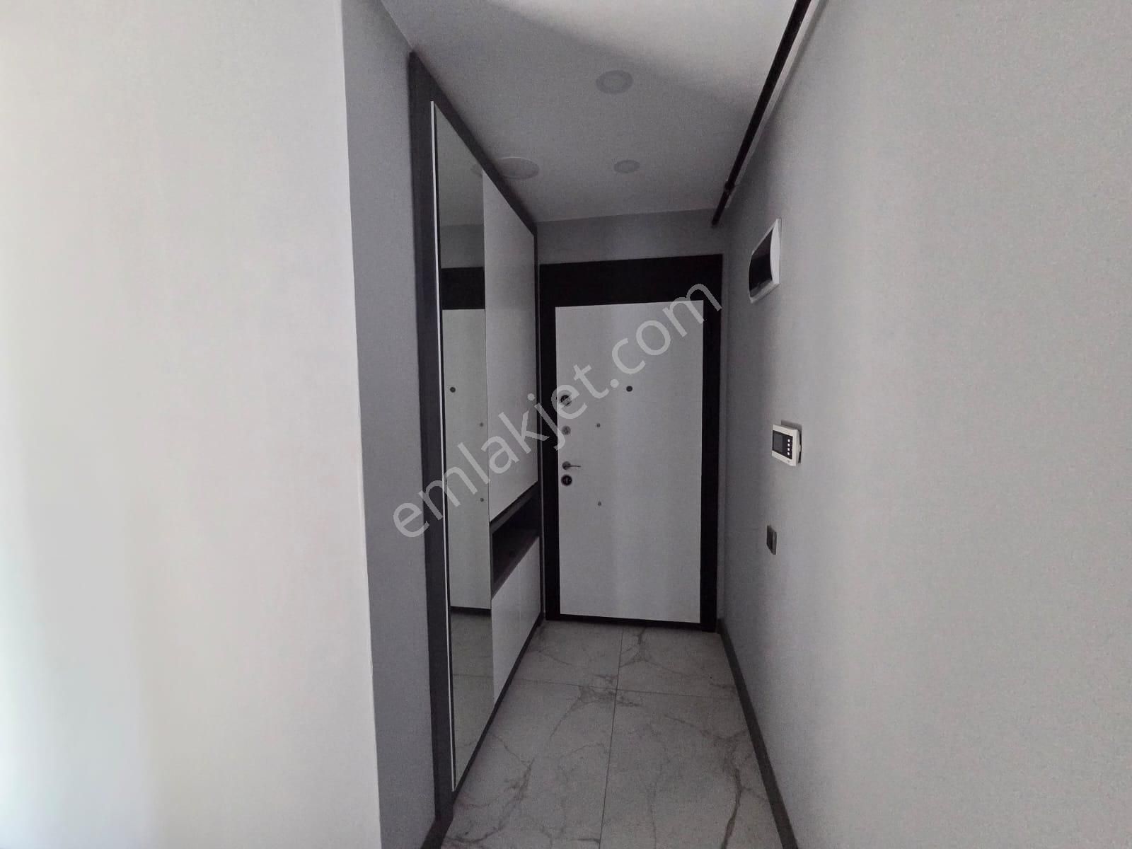 Karınca'dan Tece'de 3 Cepheli Havuzlu Giyinme Odalı 2+1 Satılık - Görsel 14