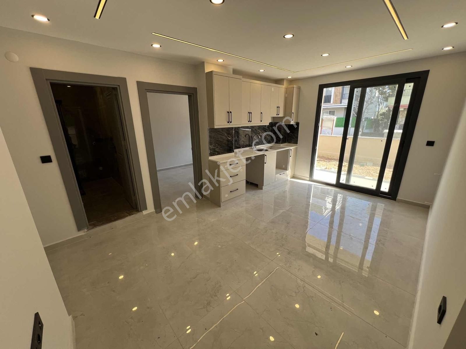 Didim Merkez'de Satılık 2+1 Sıfır Bahçe Katı Ön Cephe - Görsel 7