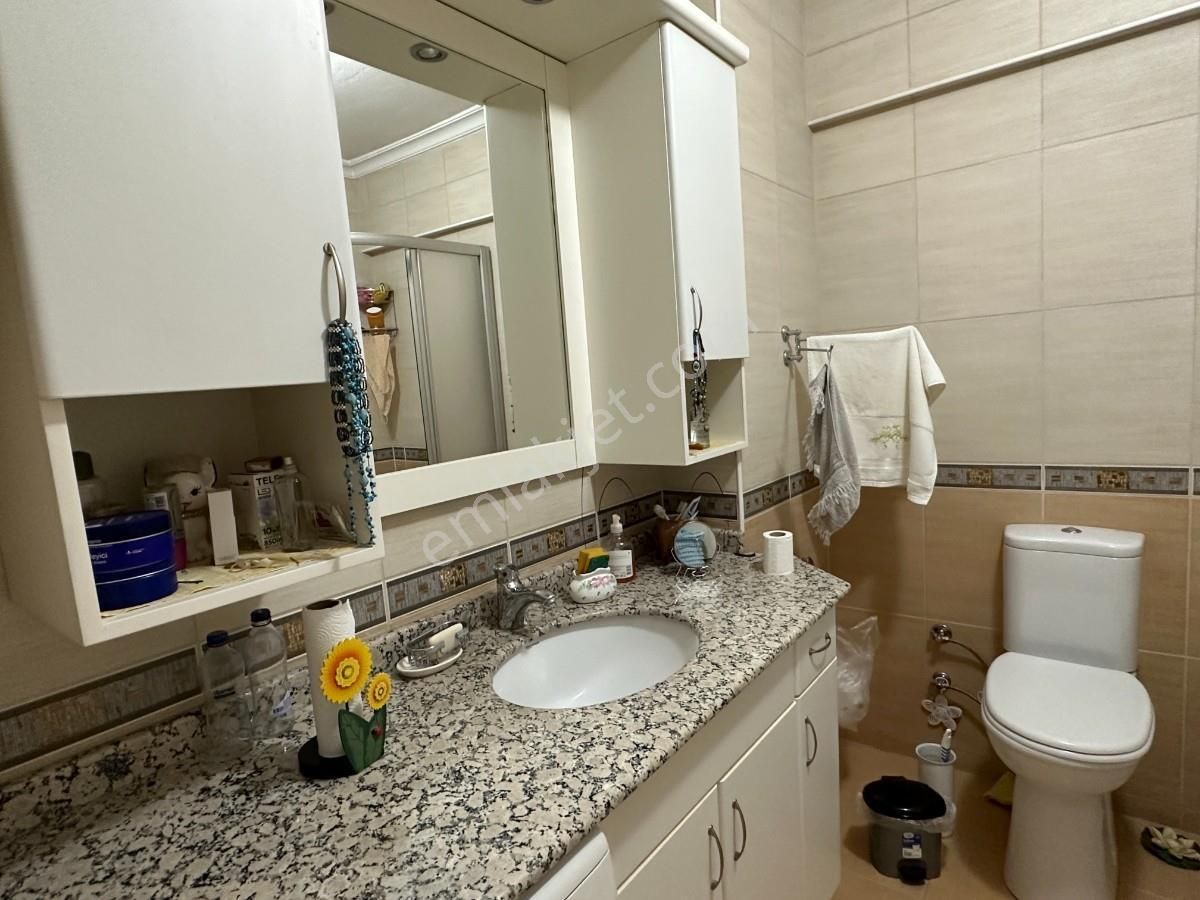 Göztepe Merdivenköyde Minibüs Yoluna Paralel Kiralık 3+1 Daire - Görsel 23