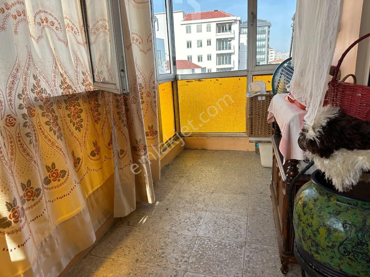 Göztepe Merdivenköyde Minibüs Yoluna Paralel Kiralık 3+1 Daire - Görsel 17