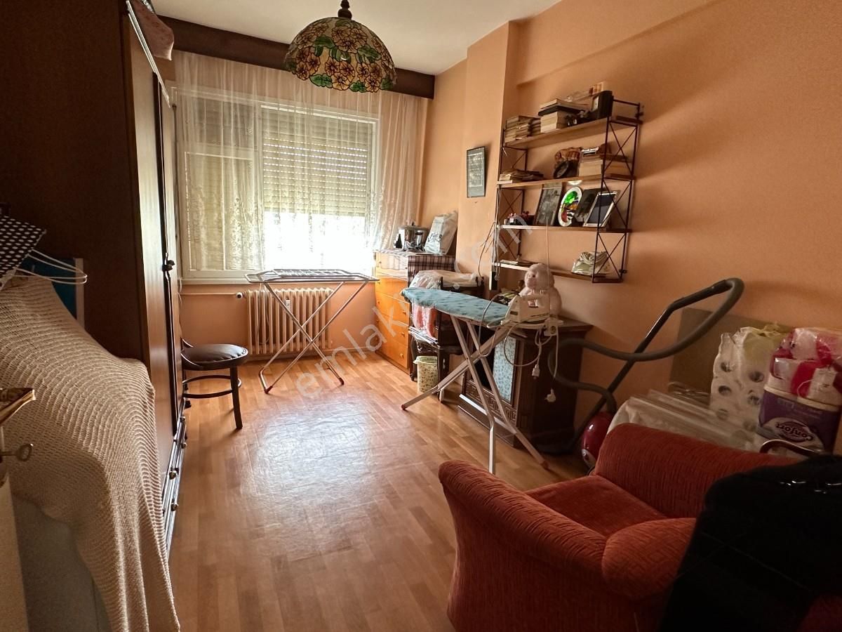 Göztepe Merdivenköyde Minibüs Yoluna Paralel Kiralık 3+1 Daire - Görsel 20