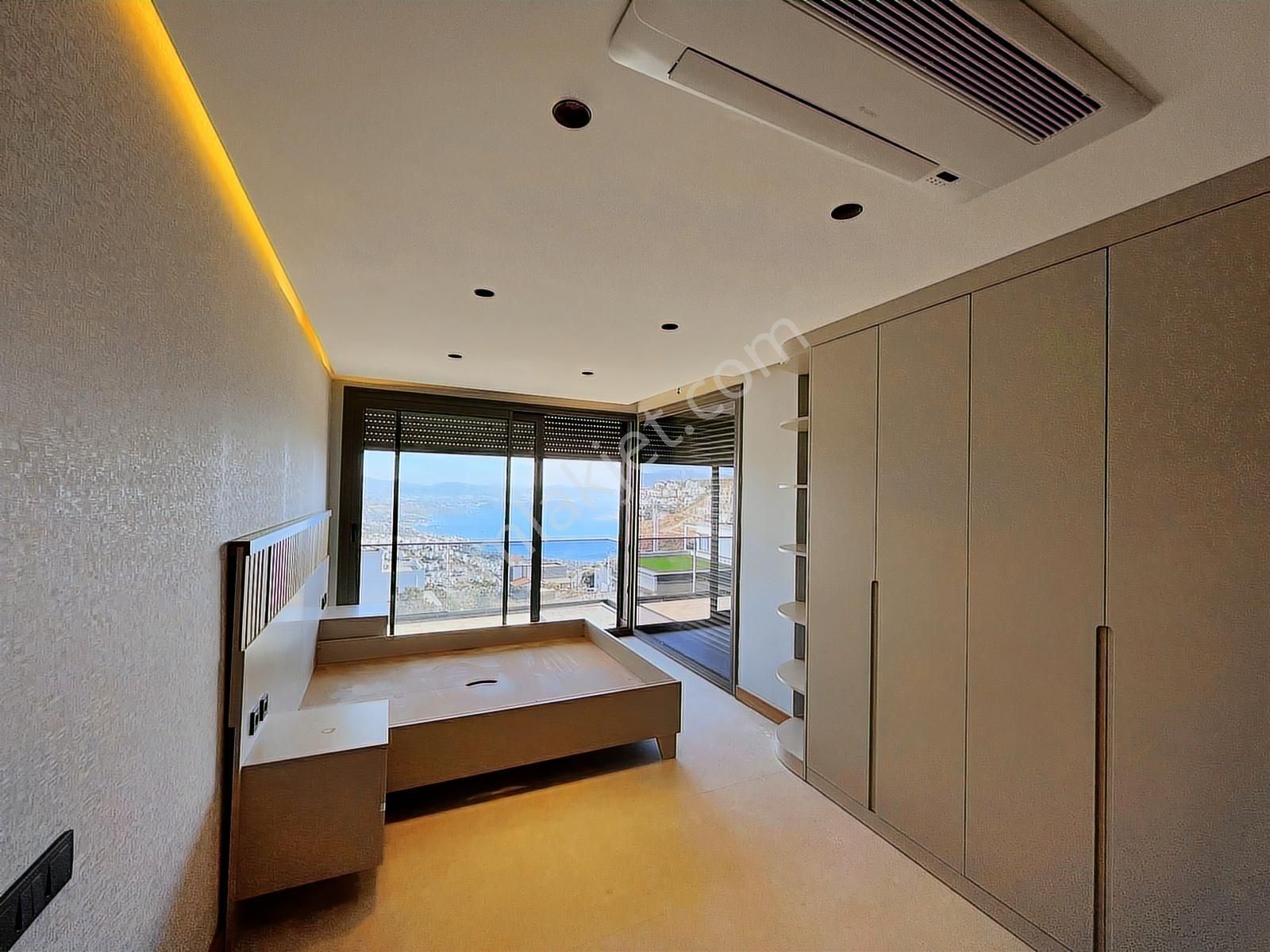 Bodrum Bağlada Satılık Deniz Manzaralı 6+2 Müstakil Villa - Görsel 19