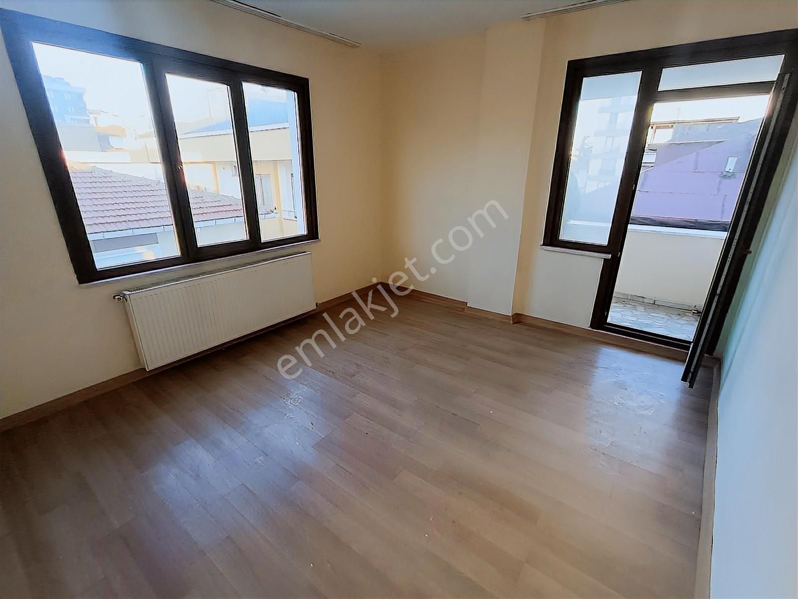 F-l Emlak'tan Finanskete Yakın Yenilenmiş Genç Binada 2+1 - Görsel 4