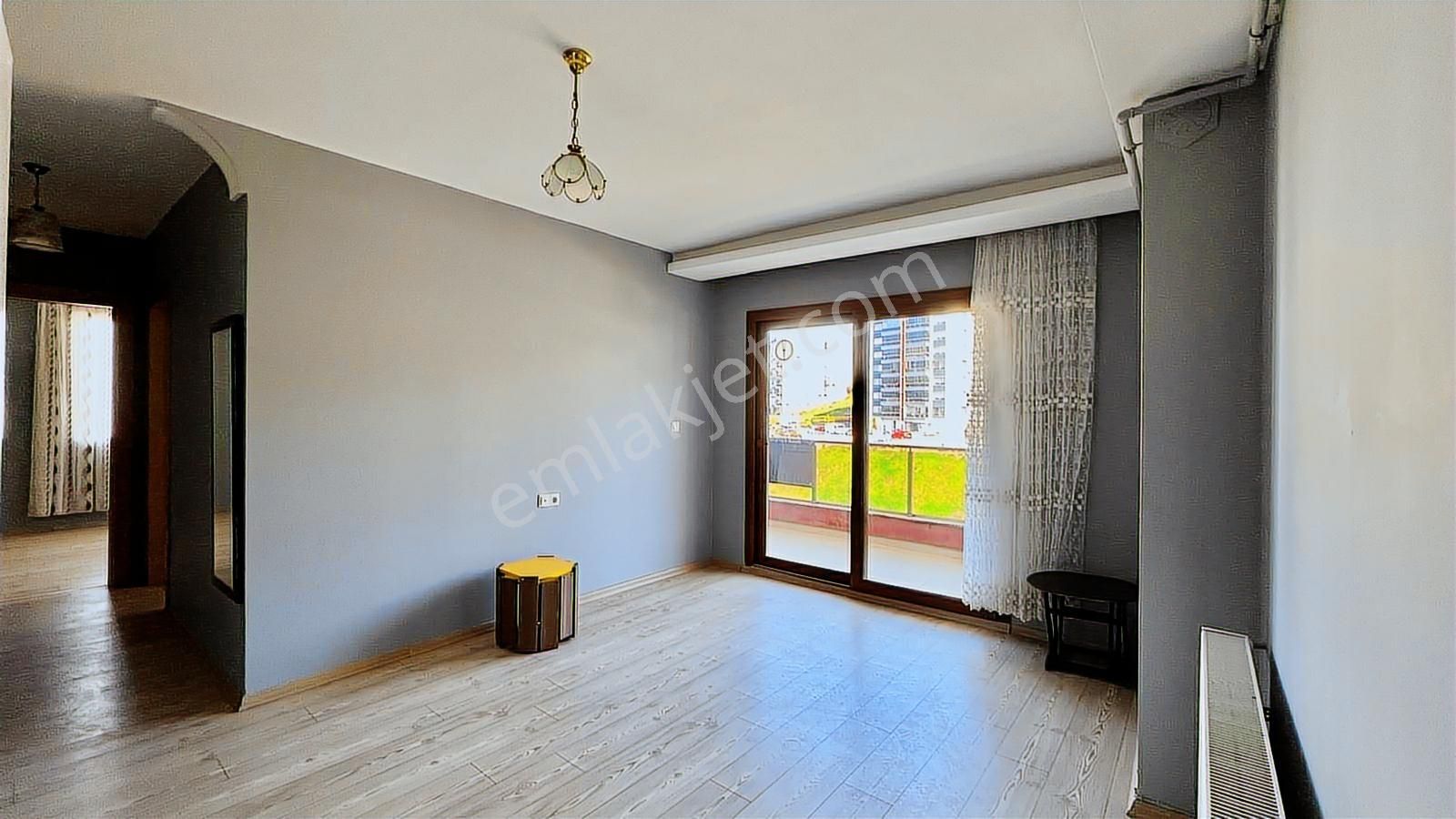 İzmir Çiğli Atatürk Mh 2+1 Açık Mutfak 85m² Kiralık Daire Cb Ph