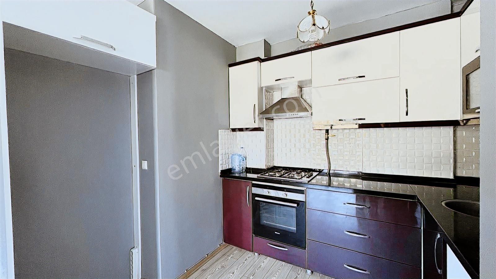 İzmir Çiğli Atatürk Mh 2+1 Açık Mutfak 85m² Kiralık Daire Cb Ph - Görsel 2