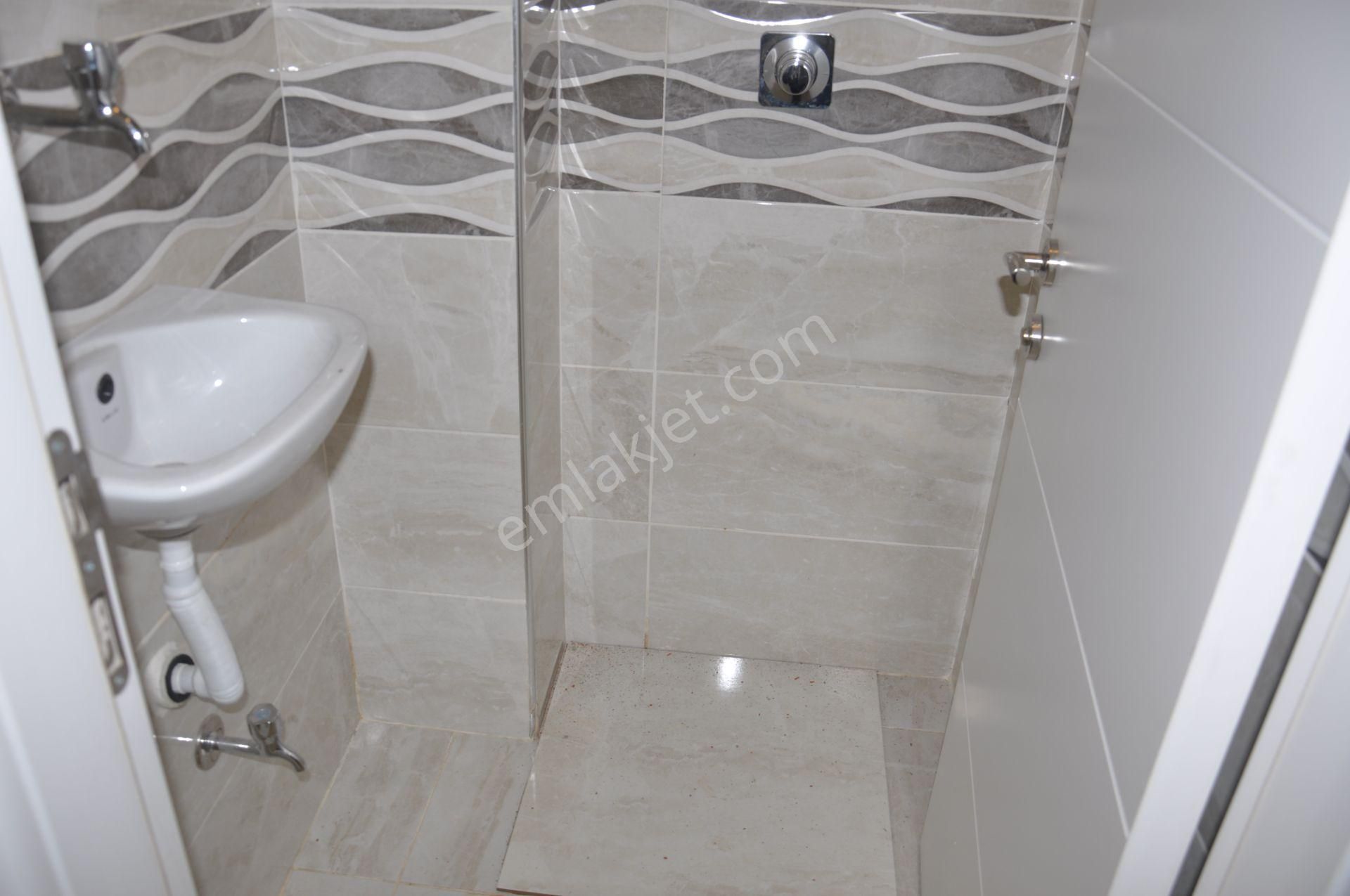 Bahçelievler Öz Mefa Sitesi Bahçe Kullanımlı 2+1 Satılık Daire - Görsel 5