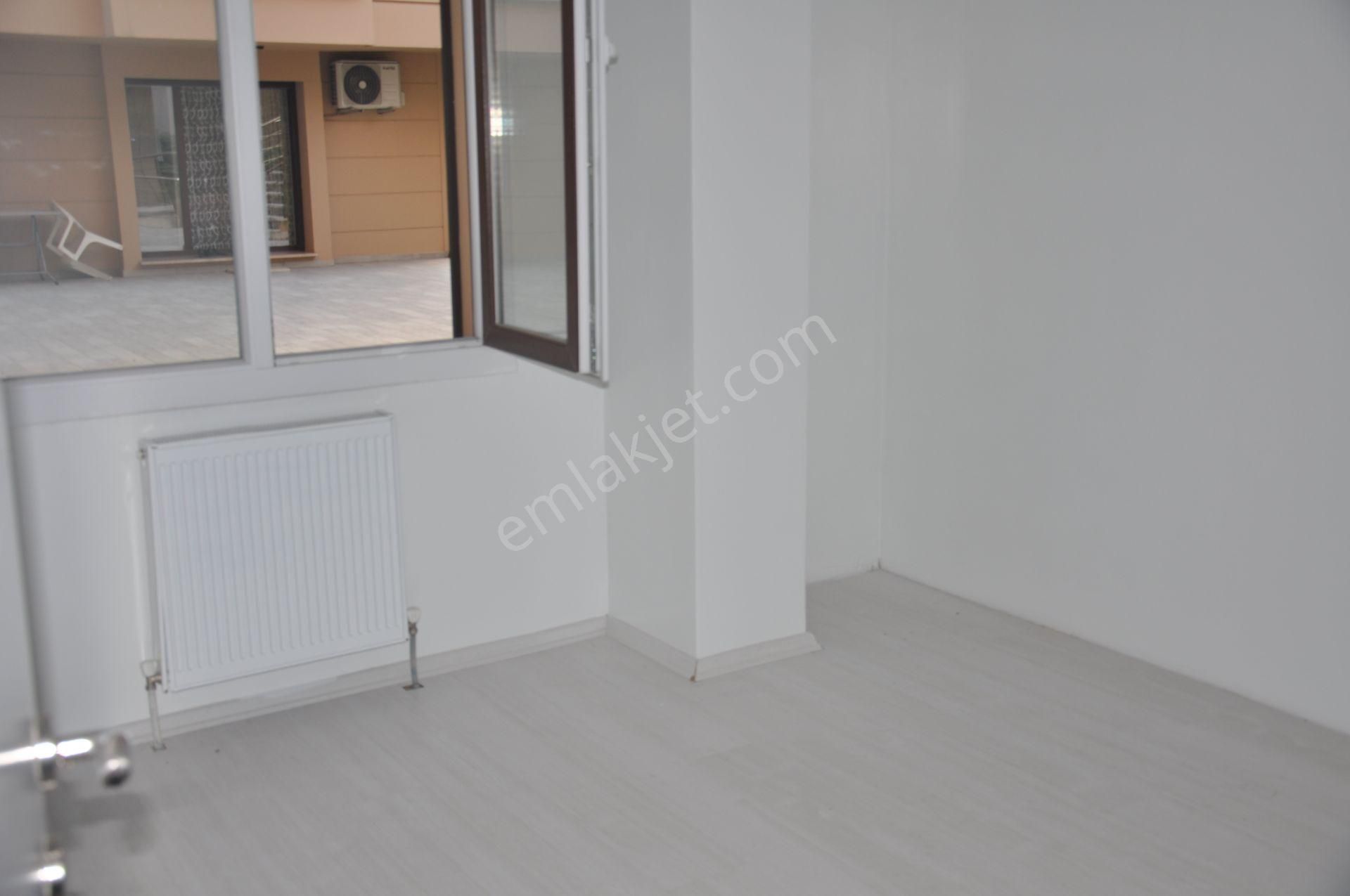 Bahçelievler Öz Mefa Sitesi Bahçe Kullanımlı 2+1 Satılık Daire - Görsel 8