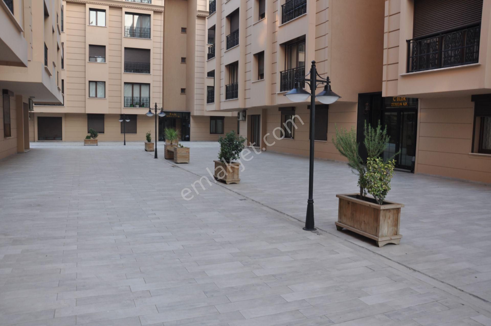 Bahçelievler Öz Mefa Sitesi Bahçe Kullanımlı 2+1 Satılık Daire - Görsel 16