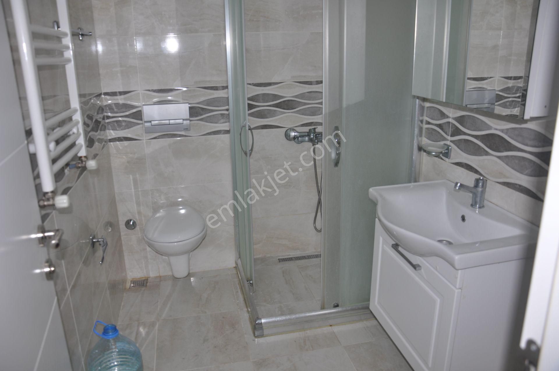 Bahçelievler Öz Mefa Sitesi Bahçe Kullanımlı 2+1 Satılık Daire - Görsel 6