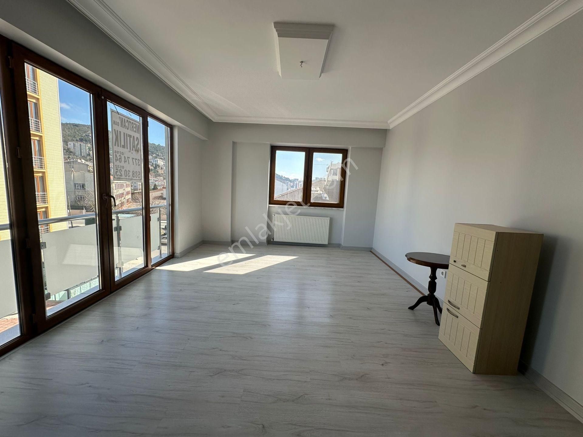 Mertcan Dan Cumhuriyet Mah İçi Full Yenilenmiş 2+1 Ankastreli - İskanlı - Görsel 5