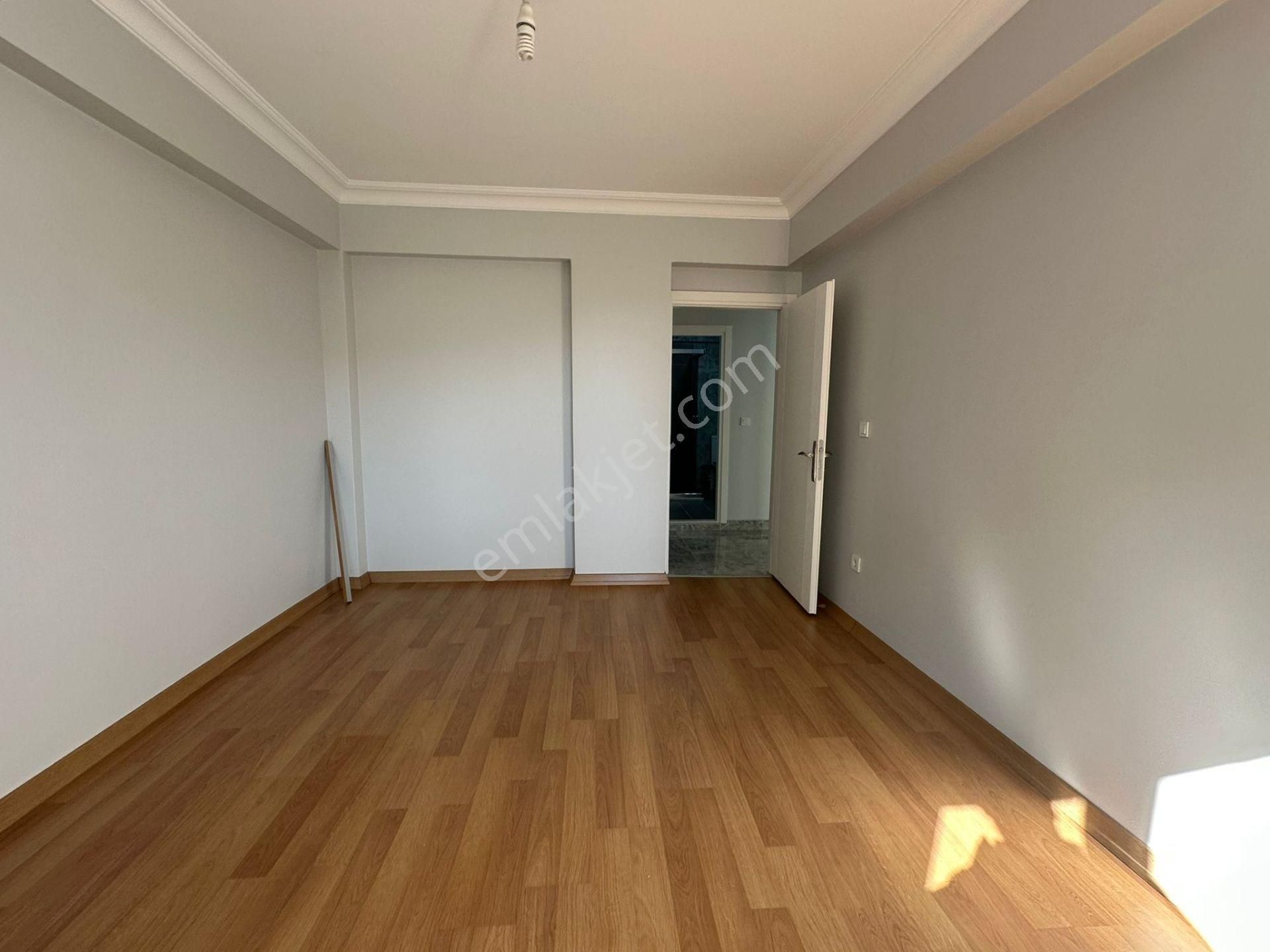 Mertcan Dan Cumhuriyet Mah İçi Full Yenilenmiş 2+1 Ankastreli - İskanlı - Görsel 12