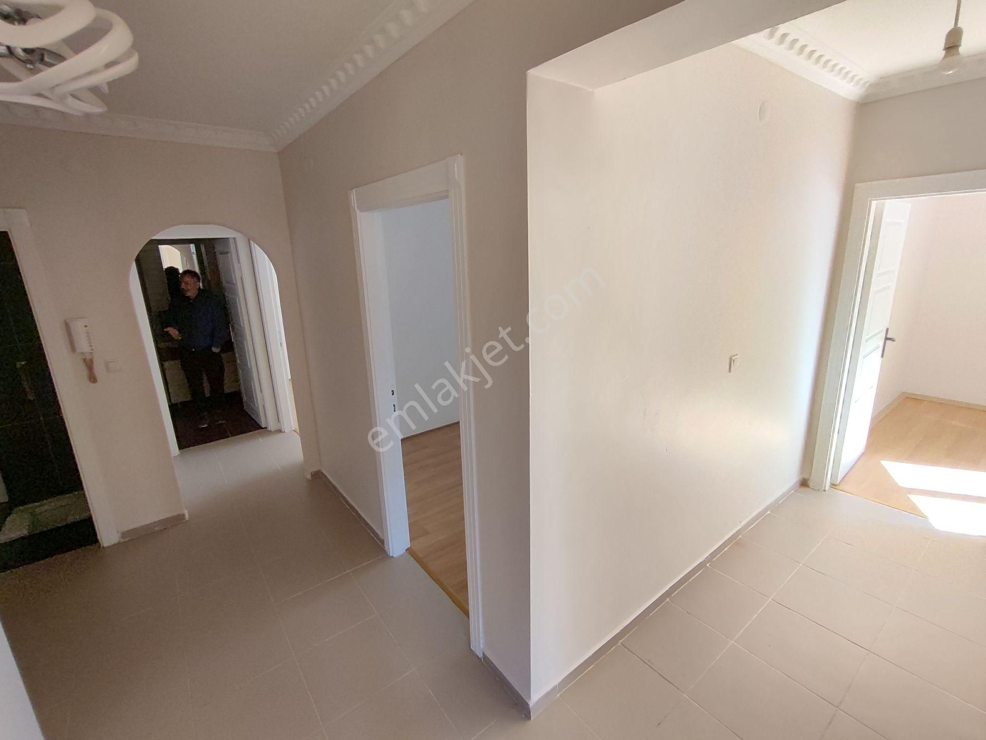 Aşıkpaşa Cadde Üzerinde Asansörlü 2. Kat Konumunda 3+1 Yapılı Lüx Daire Tuğrul Emlaktan - Görsel 17