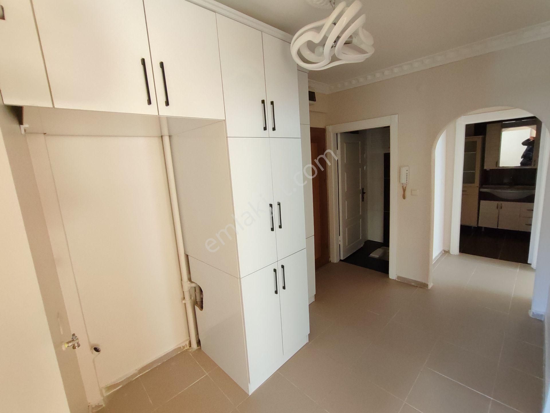 Aşıkpaşa Cadde Üzerinde Asansörlü 2. Kat Konumunda 3+1 Yapılı Lüx Daire Tuğrul Emlaktan - Görsel 14