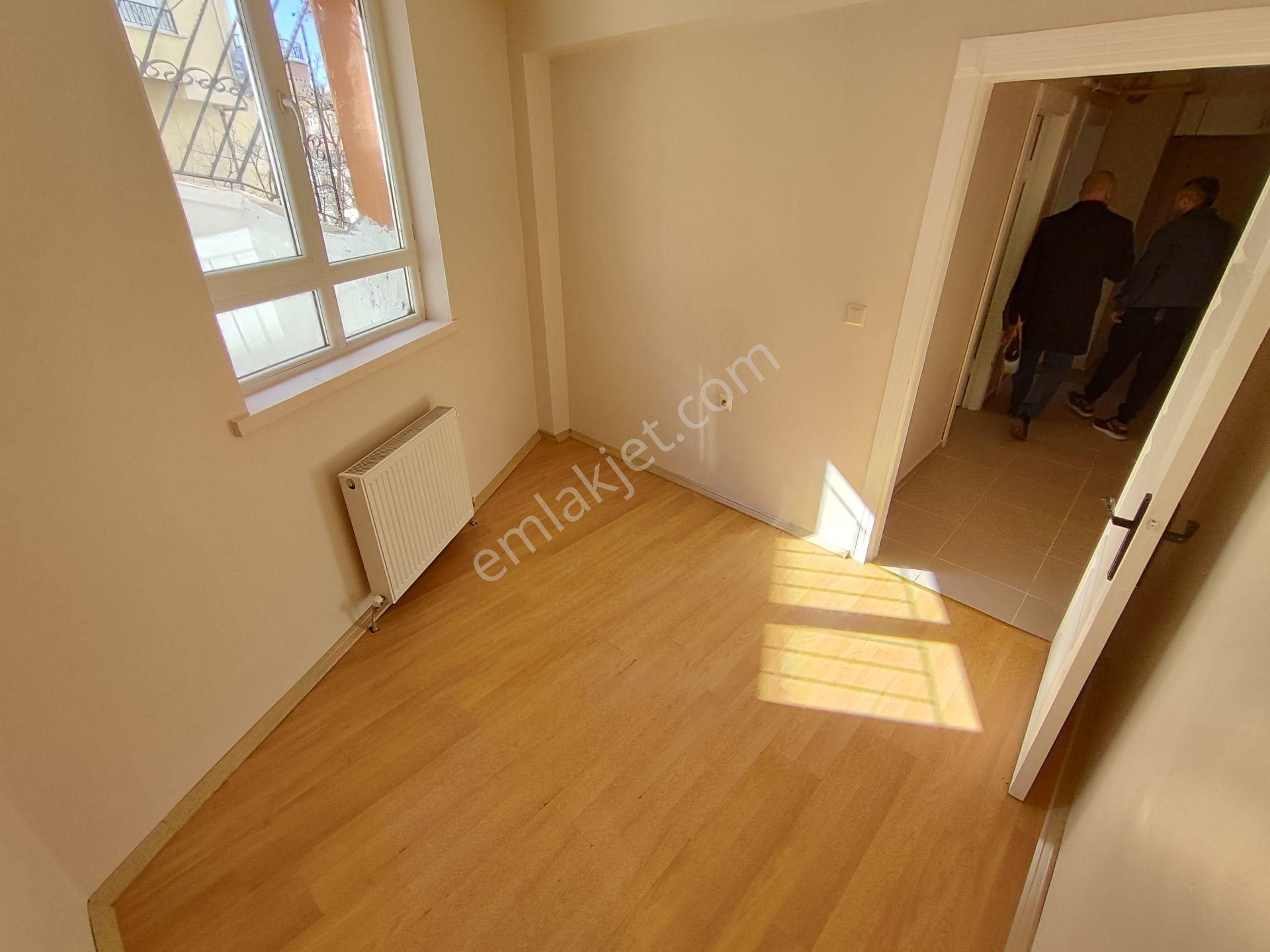 Aşıkpaşa Cadde Üzerinde Asansörlü 2. Kat Konumunda 3+1 Yapılı Lüx Daire Tuğrul Emlaktan - Görsel 9