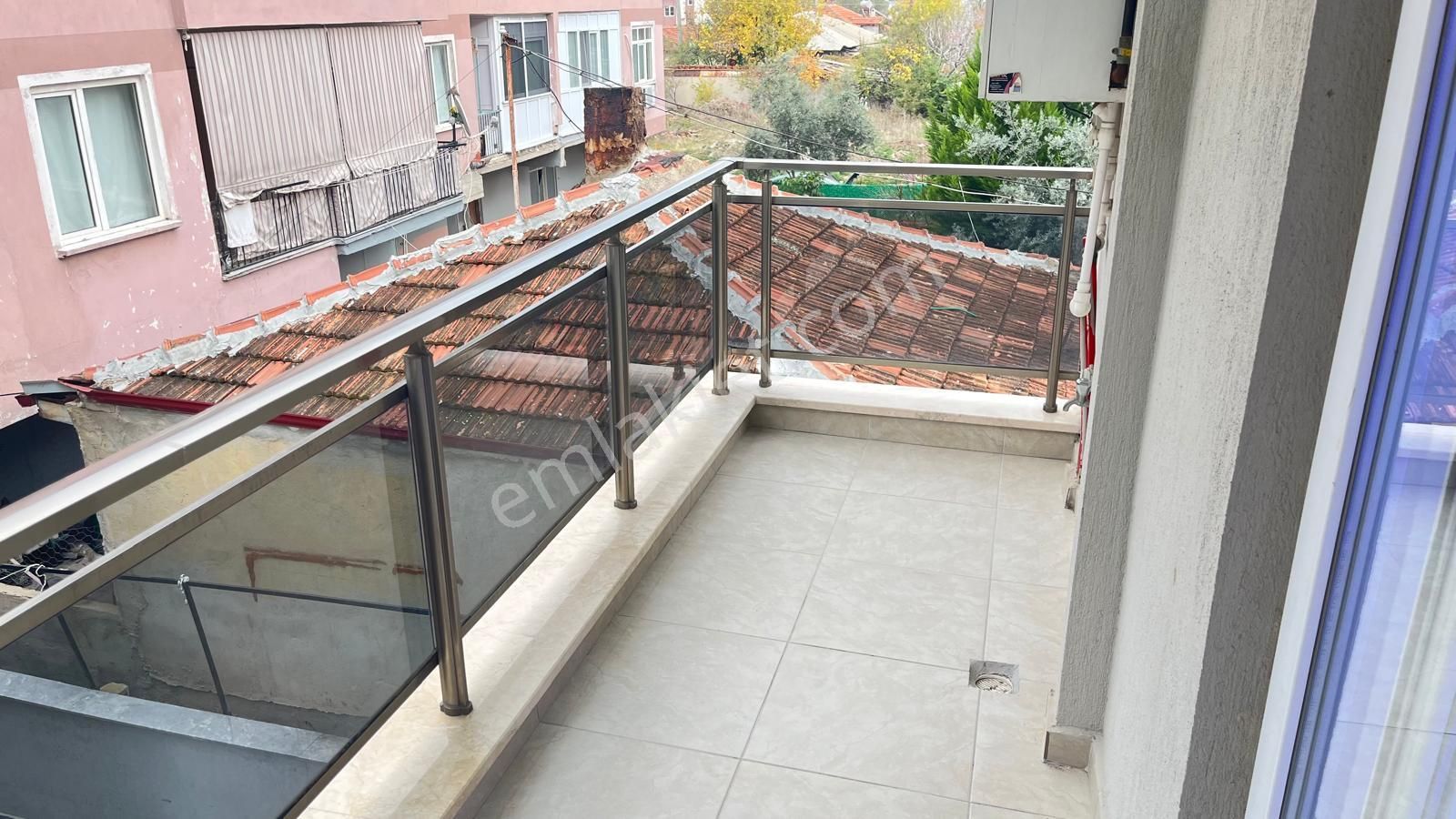 Zeytinköy Mahallesinde 1+1 Geniş Balkonlu Arakat Yerden Isıtmalı Satılık Apart - Görsel 10