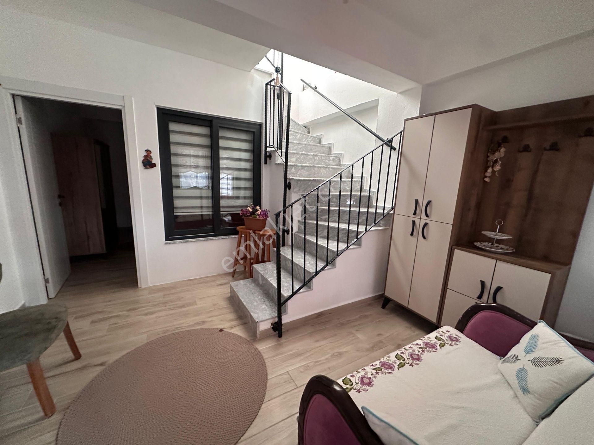 Datça Merkezde Kiralık 2+2 75 M² Deniz Manzaralı Tripleks Daire - Görsel 16
