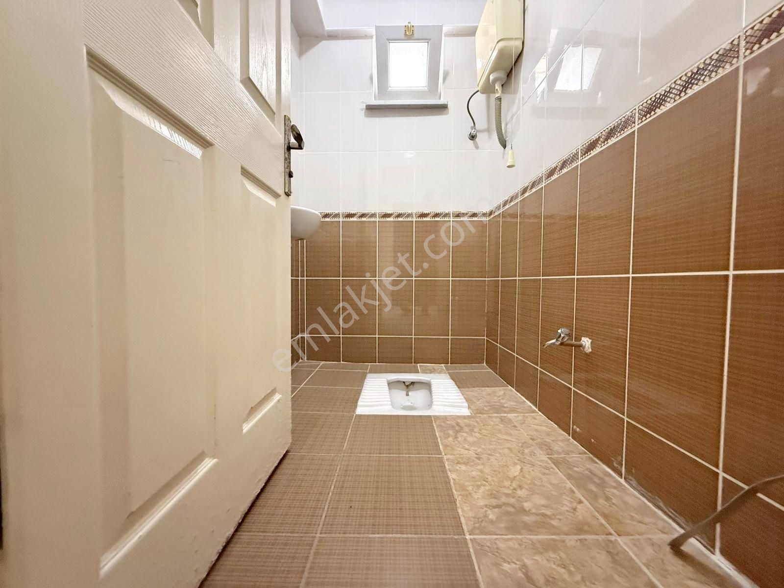 Mehmet Akif Ersoy Mahallesi Metrobüse 15dk Kiralık Daire ! - Görsel 13