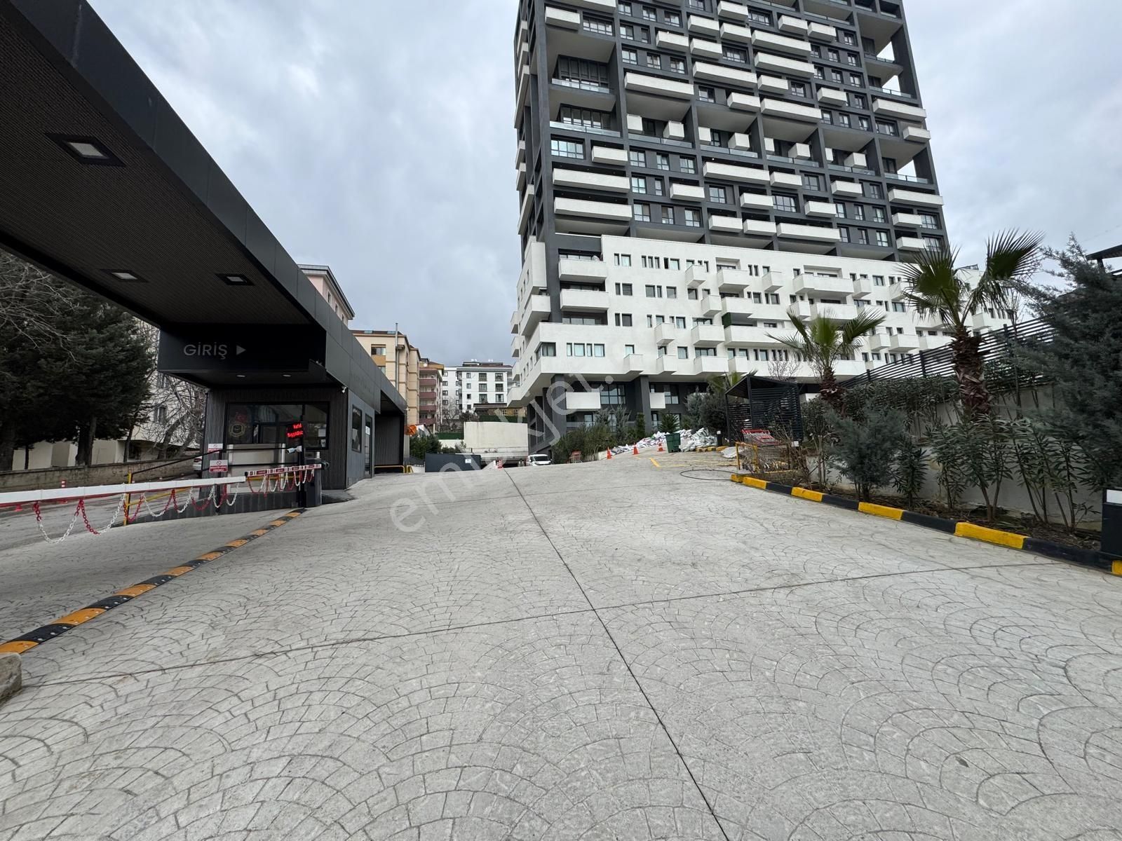 Kartal Wings Sitesinde 2+1 Satılık Daire